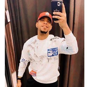 Meet your Posher, Luis